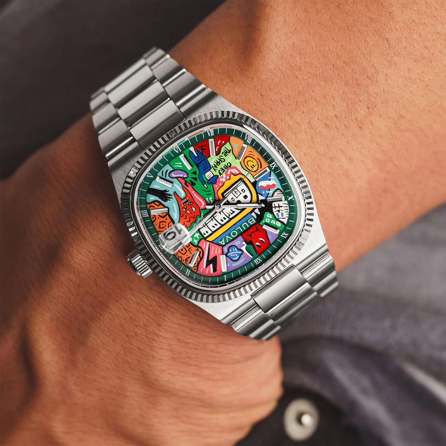 Bulova Super Seville Mural Verde - Image 7
