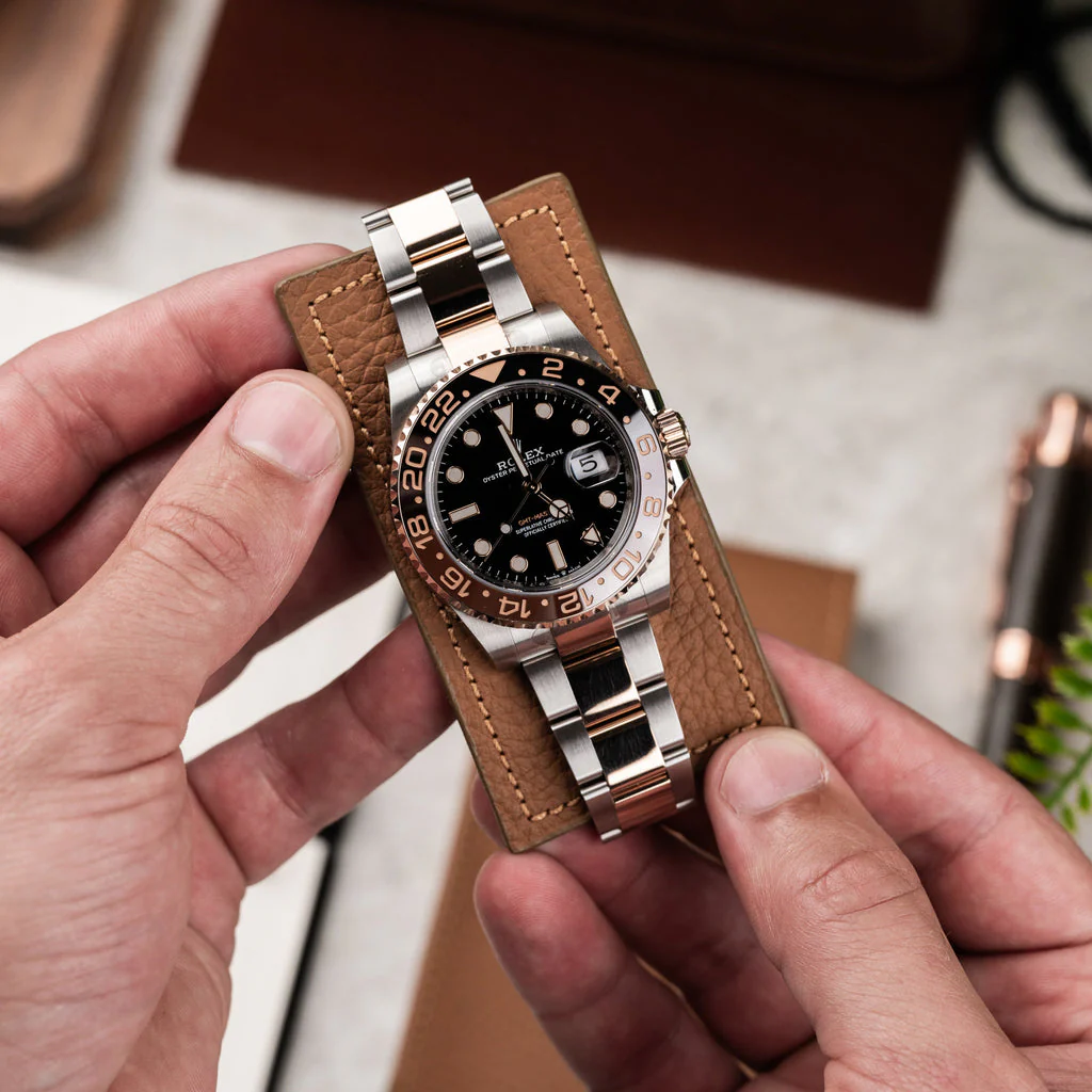 Chestnut Leather Watch Pouch - Image 5